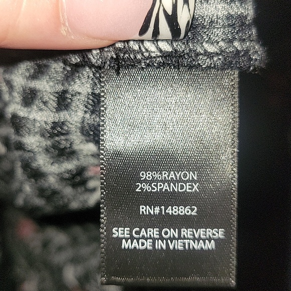 Torrid Rose Print Long Sleeve Blouse - Picture 8 of 8